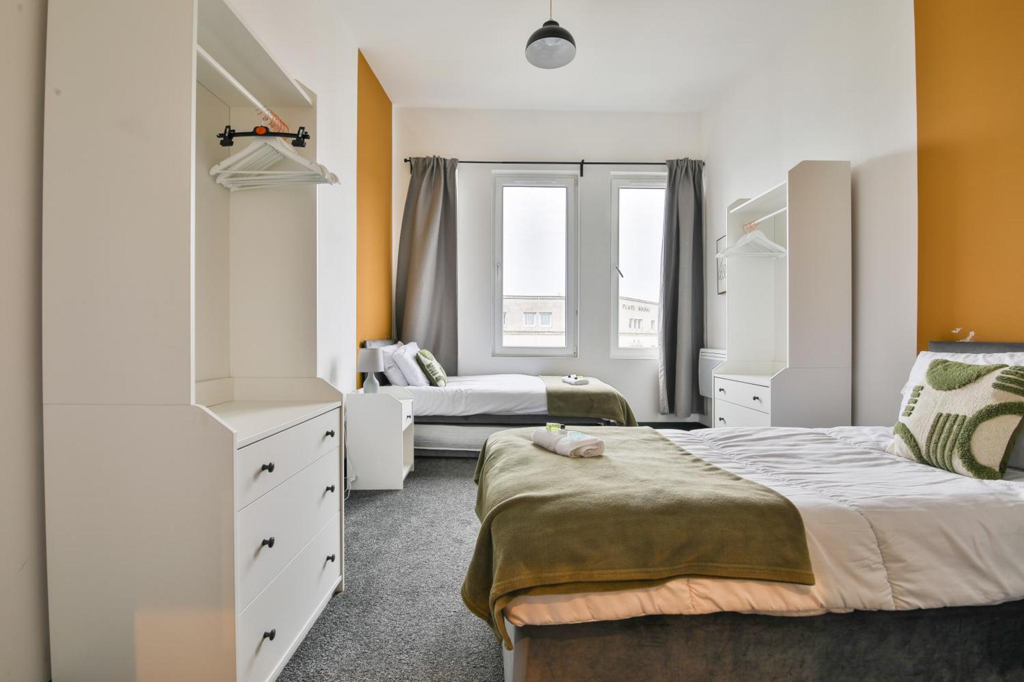 The Kingsway- 2 Bedroom Central Swansea Apartments By Stayright Kültér fotó
