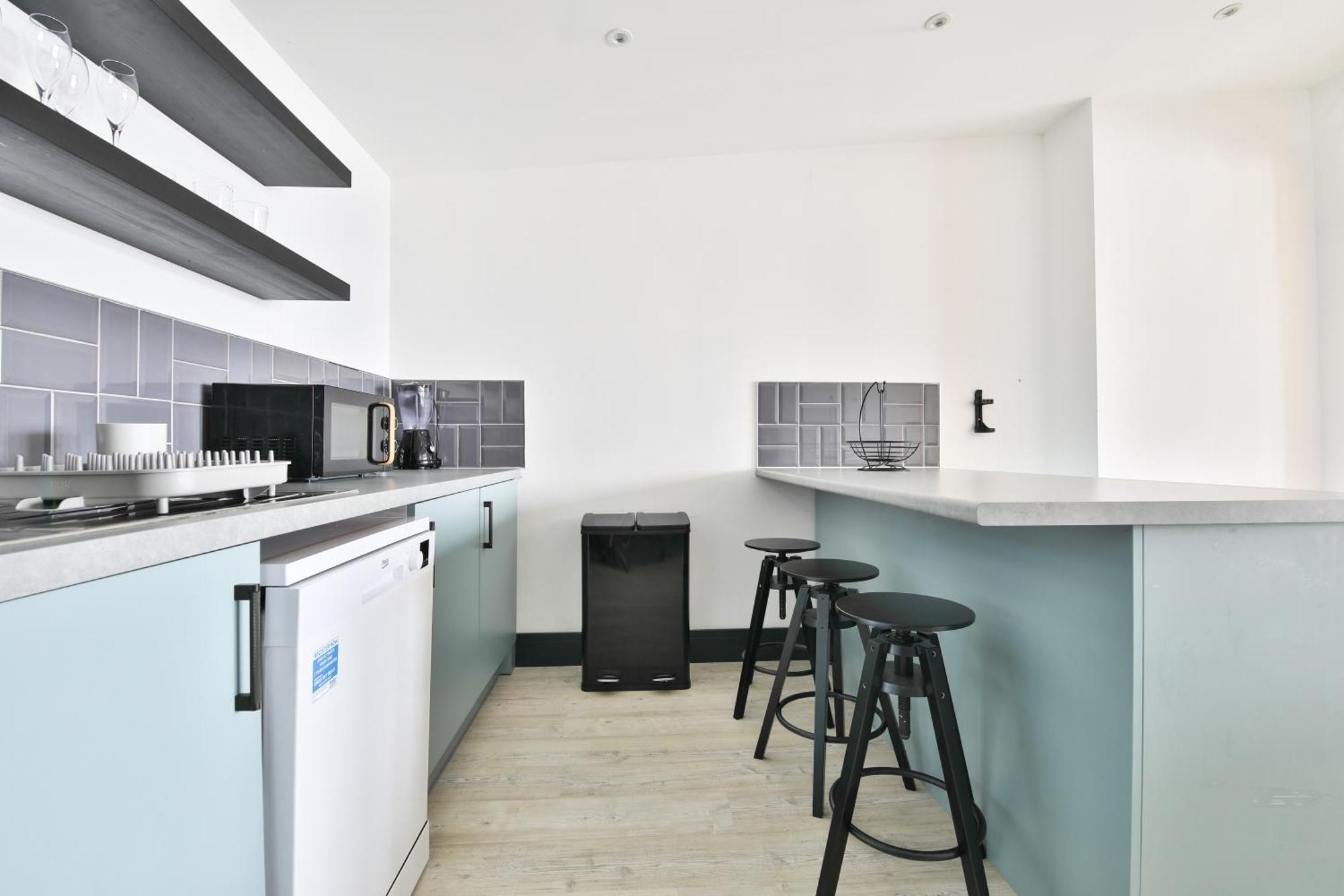 The Kingsway- 2 Bedroom Central Swansea Apartments By Stayright Kültér fotó
