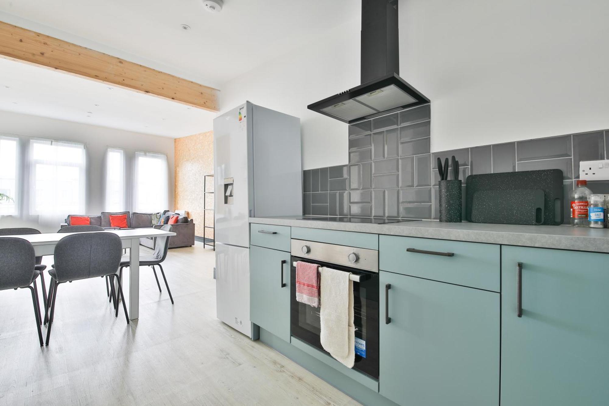 The Kingsway- 2 Bedroom Central Swansea Apartments By Stayright Kültér fotó