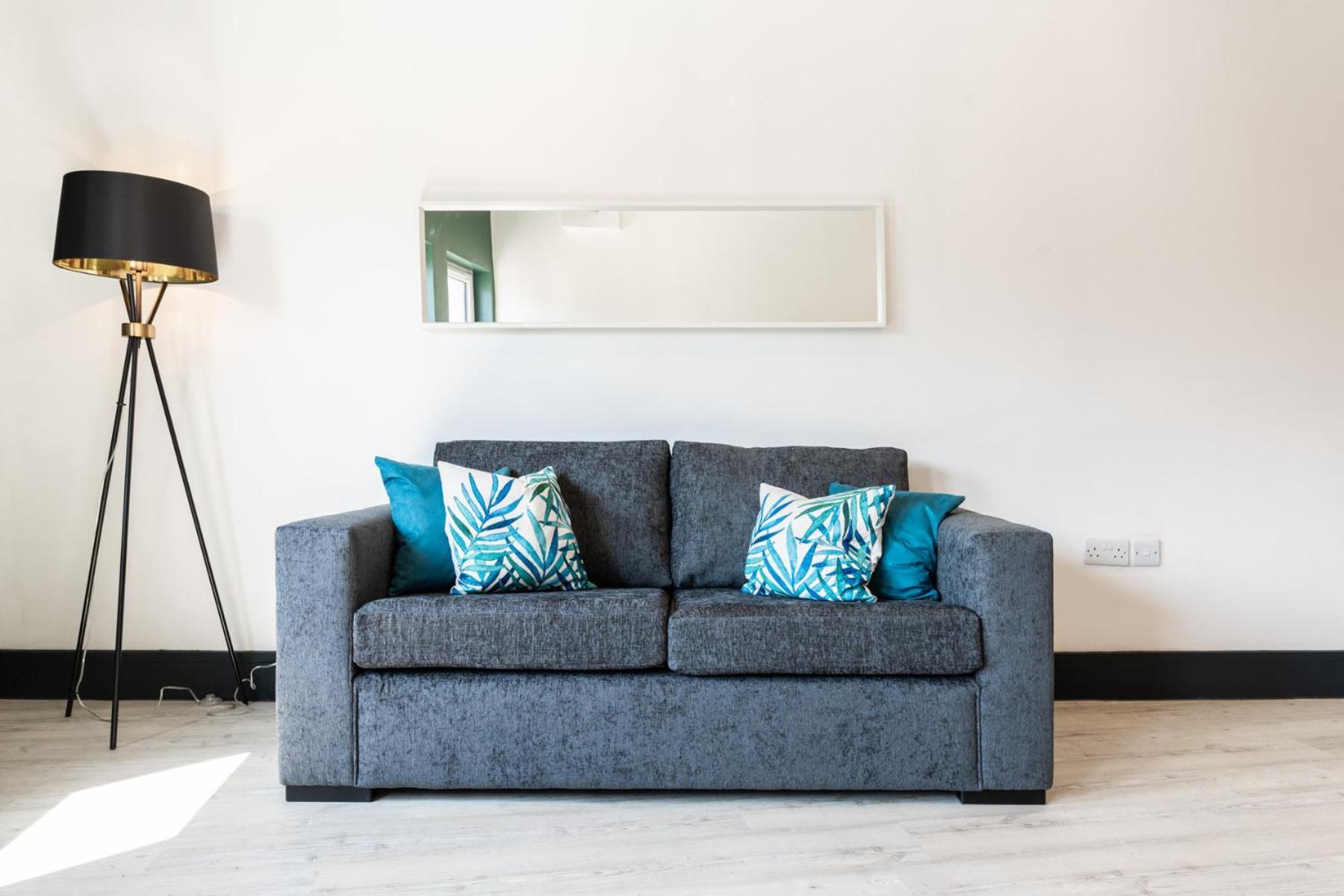 The Kingsway- 2 Bedroom Central Swansea Apartments By Stayright Kültér fotó
