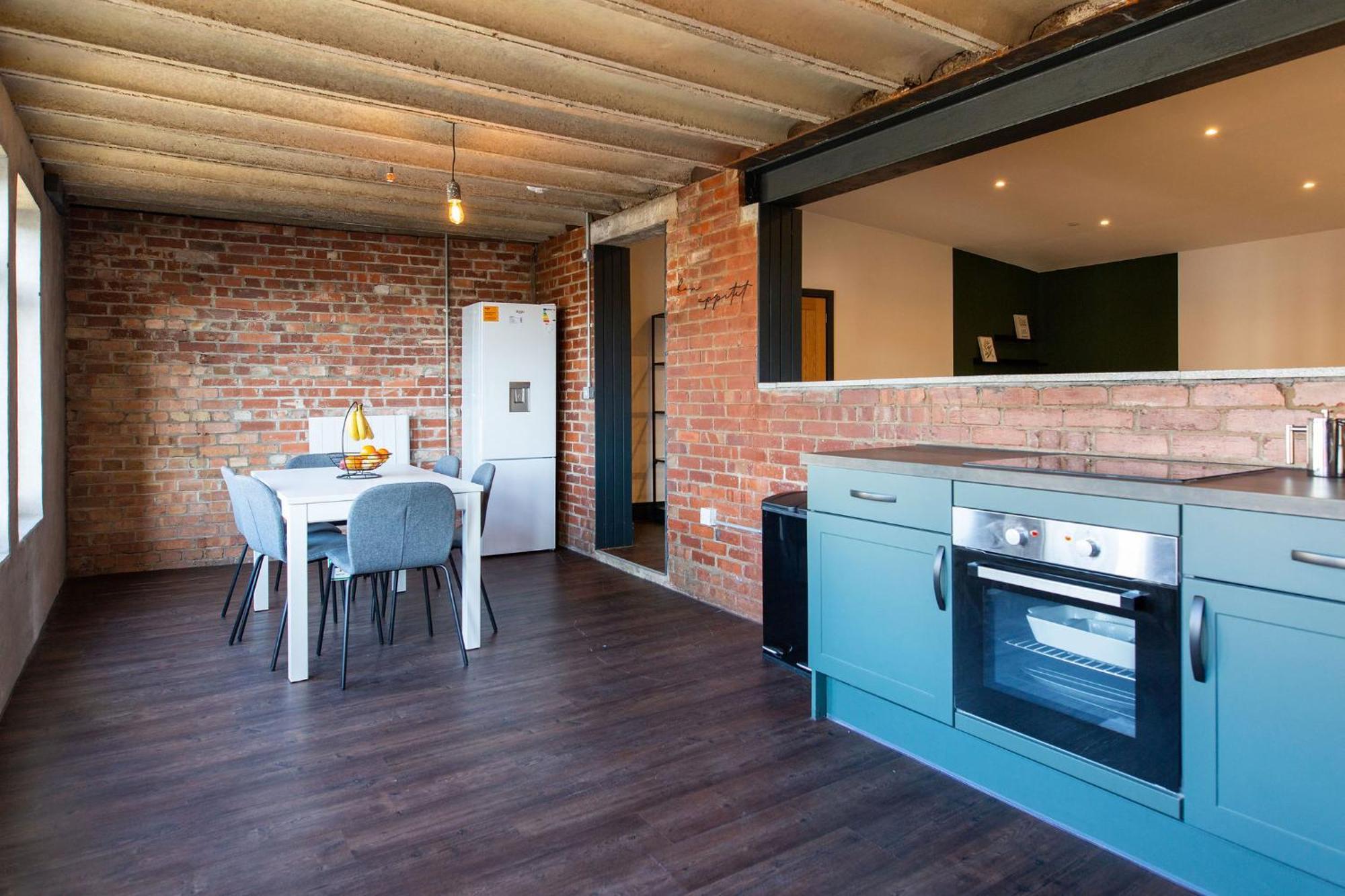 The Kingsway- 2 Bedroom Central Swansea Apartments By Stayright Kültér fotó