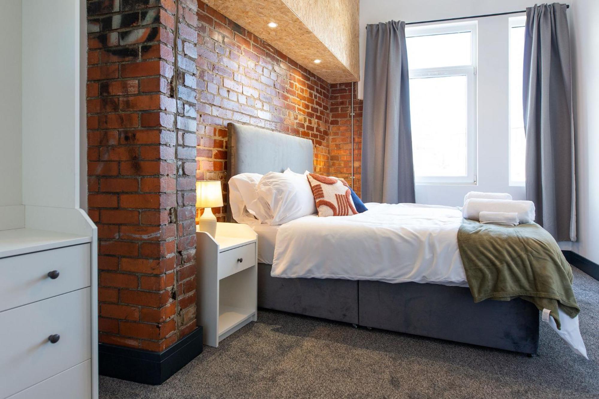 The Kingsway- 2 Bedroom Central Swansea Apartments By Stayright Kültér fotó